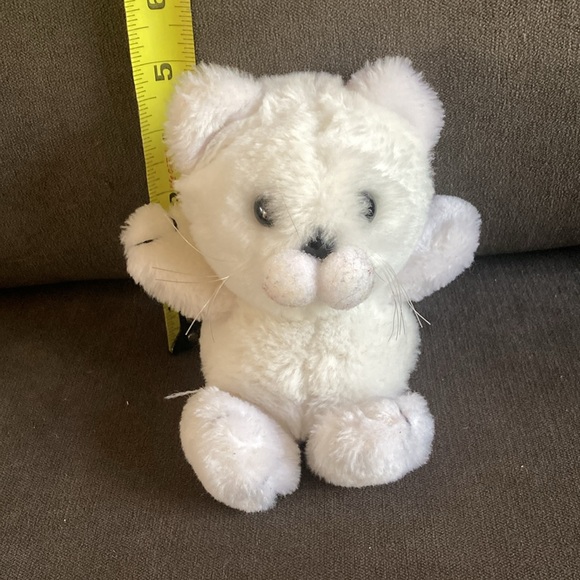 Vintage R. Dakin and Co. Plush Cat - 1982 - Picture 6 of 6